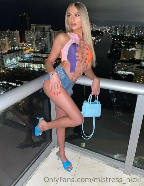 Naken läckt OnlyFans-bild av Mistressnicki