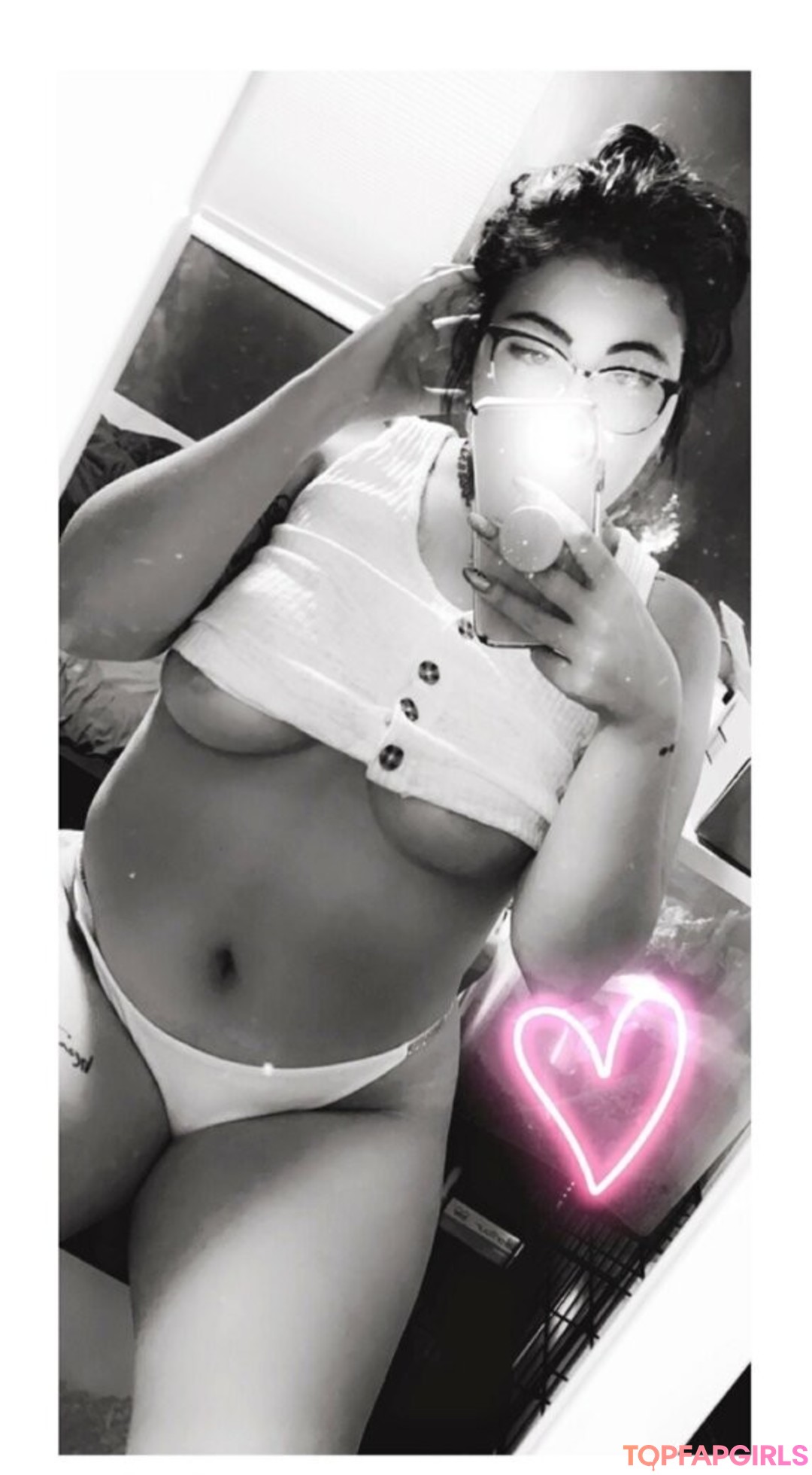 Photo nue de fuite OnlyFans de Coralinebb #93