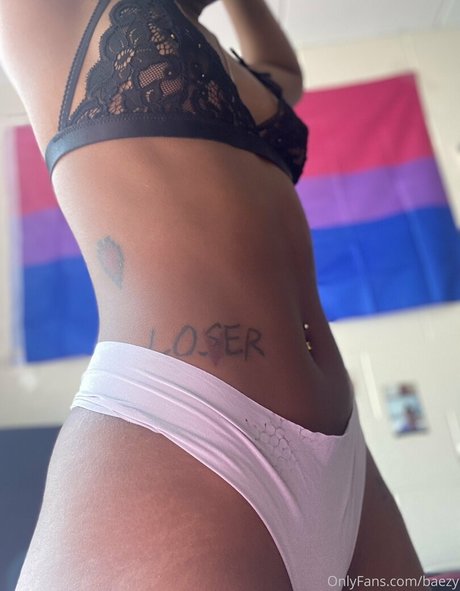 Nahá fotka uniklých OnlyFans od Baezy