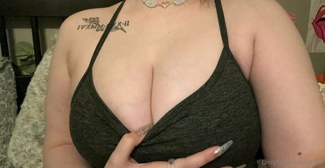Nahá fotka uniklých OnlyFans od Cait
