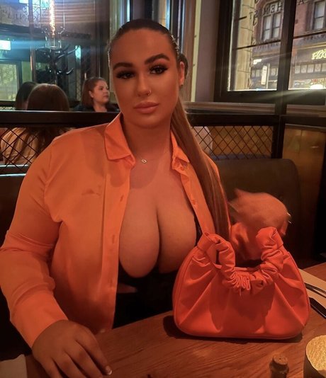 Caitlinn G
