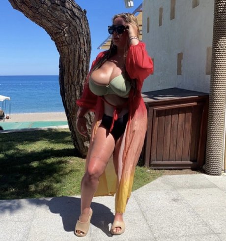 Caitlinn G