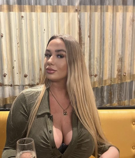 Caitlinn G