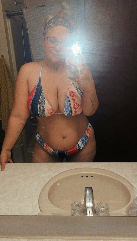 Sunflowerdarlin14  nude leaked OnlyFans photo