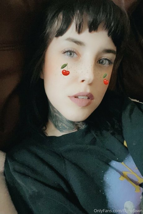 Nahá fotka uniklých OnlyFans od Fionafawn