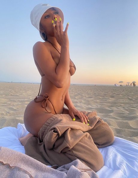 Naken läckt OnlyFans-bild av Madison Golden