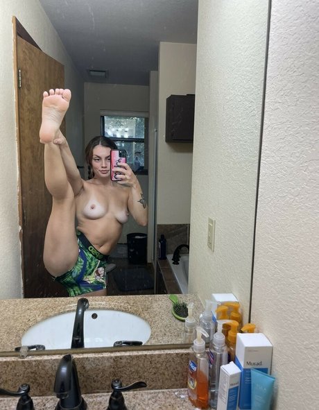 Foto nua vazada do OnlyFans de Queen Softness