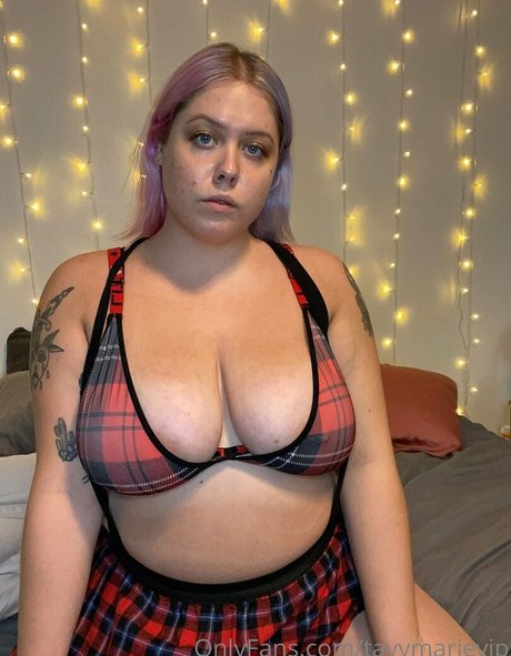 Nahá fotka uniklých OnlyFans od Tayymarievip