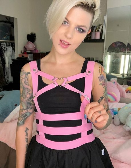 Nahá fotka uniklých OnlyFans od Dicentra6