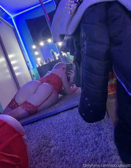 Succubusitt  nude leaked OnlyFans photo