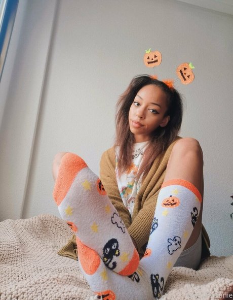 Feetofmelanie