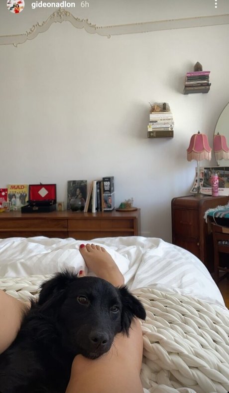 Gideon Adlon OnlyFansリークヌード写真