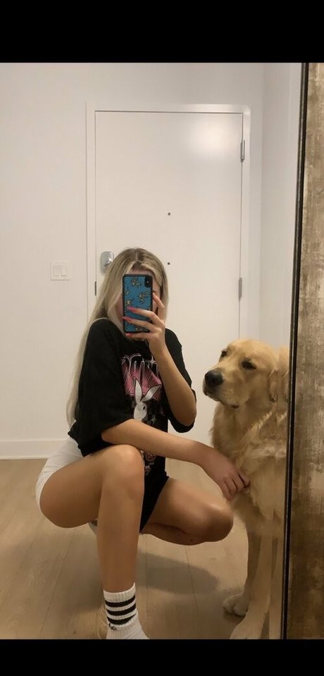 Dressupblondie