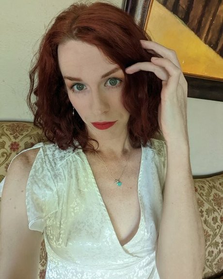 Обнаженная фотография утечки OnlyFans от Faye Holloway
