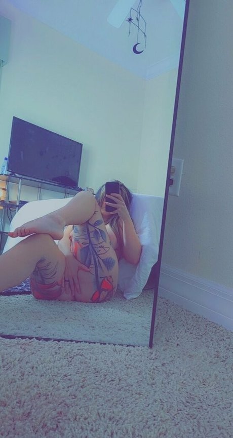 Poppycarminexxx