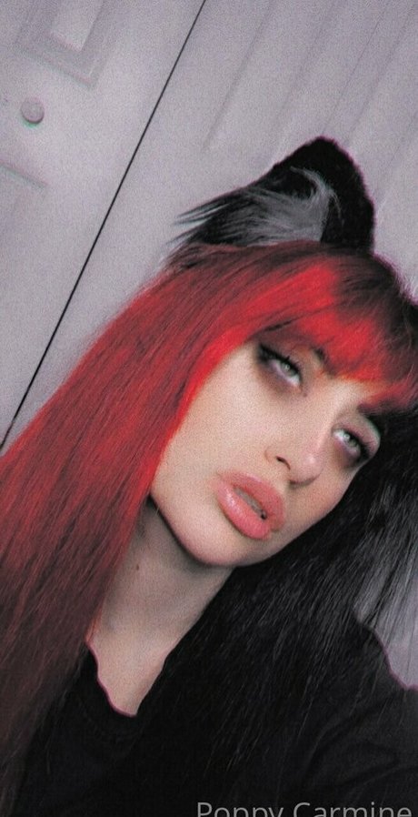 Poppycarminexxx