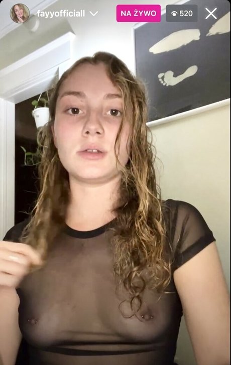 Обнаженная фотография утечки OnlyFans от Fayofficial