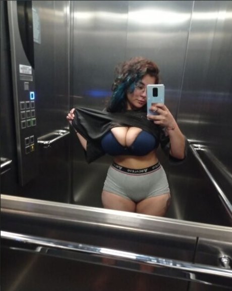 Nahá fotka uniklých OnlyFans od Melitta Coffee