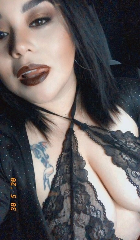 Xoxodolly