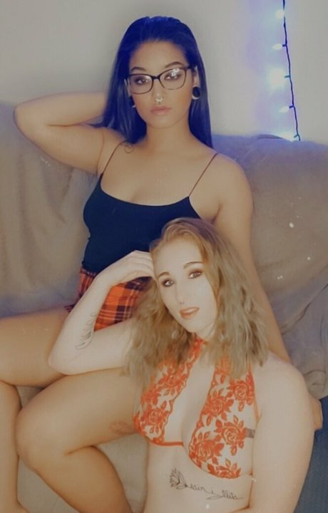 Nahá fotka uniklých OnlyFans od Geminigoddess01