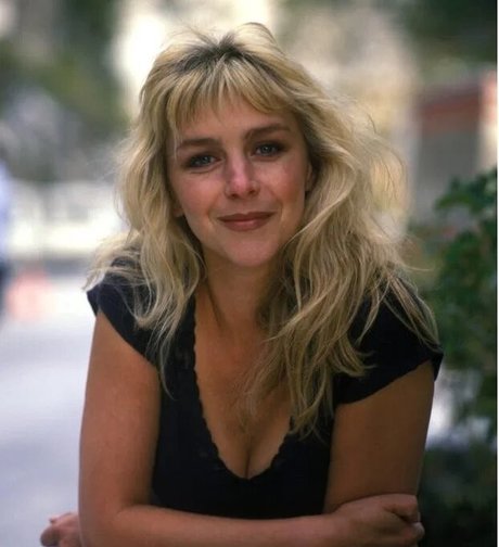 Leslie Ash