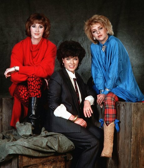 Naken läckt OnlyFans-bild av Leslie Ash