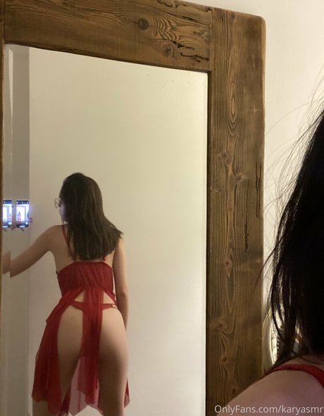 Alasti lekkinud OnlyFans-i pilt Kvry22