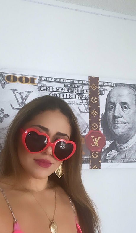 Playgirlcarli18