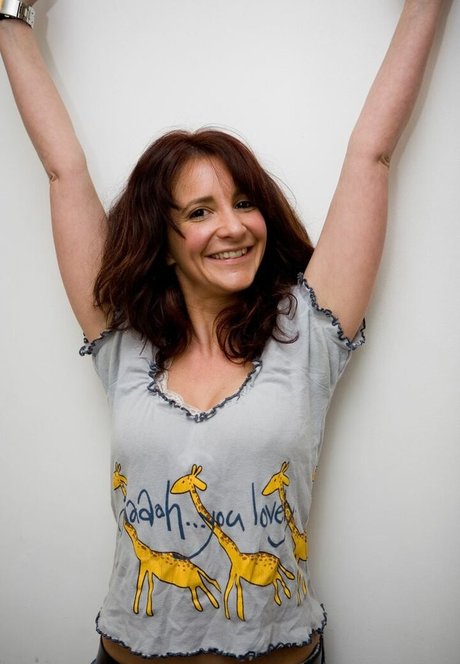 Naken läckt OnlyFans-bild av Lucy Porter