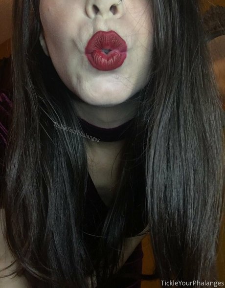 Goddesstickle