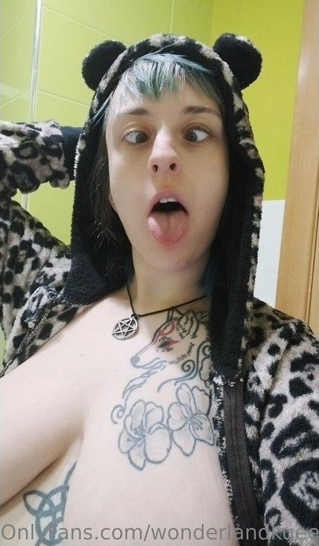 Nahá fotka uniklých OnlyFans od Wonderlandkueen