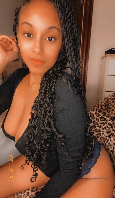 Naken lekkede OnlyFans-bilde av Lady J