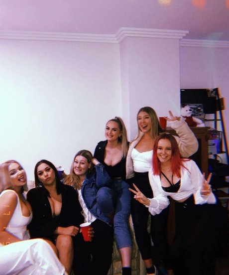 Nahá fotka uniklých OnlyFans od Scoutcohen