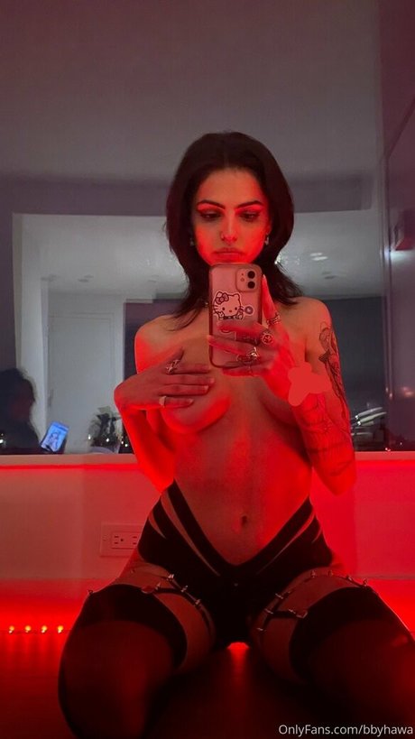 Photo nue de fuite OnlyFans de Bbyhawa