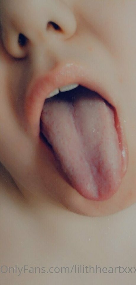 Alaston vuotanut OnlyFans-kuva Lilithheartxxx