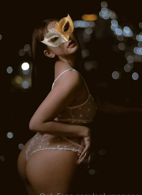 Naken läckt OnlyFans-bild av Onlymangoo