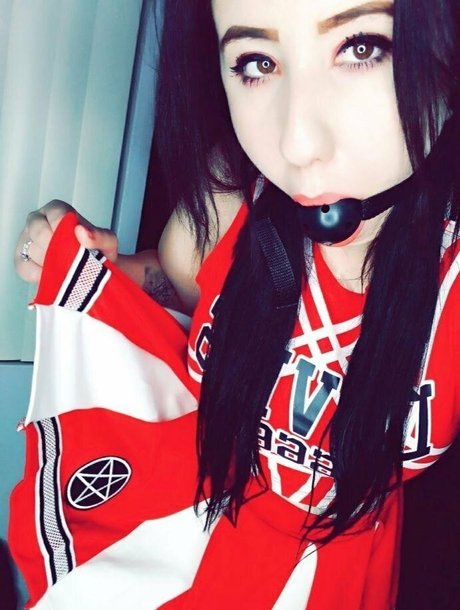 Nahá fotka uniklých OnlyFans od Gothickitti