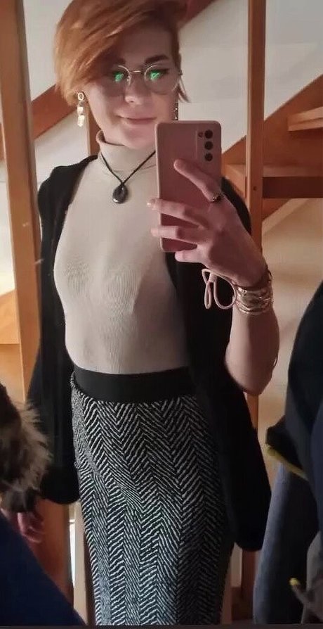 Foto nua vazada do OnlyFans de Caroline Haas