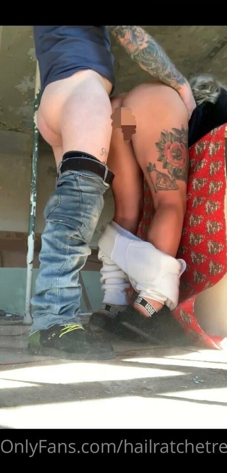 Nahá fotka uniklých OnlyFans od Hailratchetredd