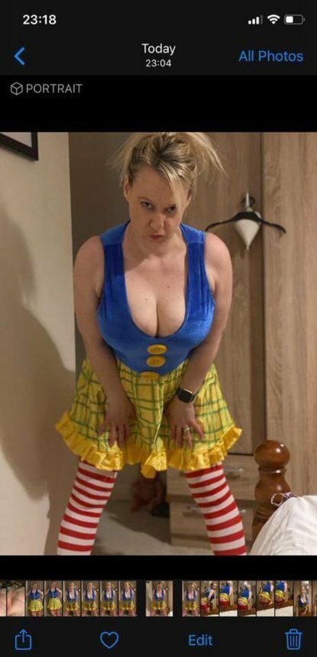 Mrs Hotwife