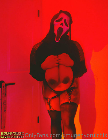 Nahá fotka uniklých OnlyFans od Xmugenyoruichix