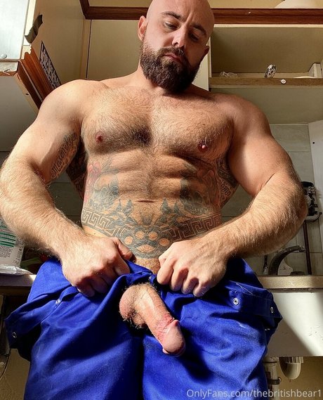 Nahá fotka uniklých OnlyFans od Thebritishbear1