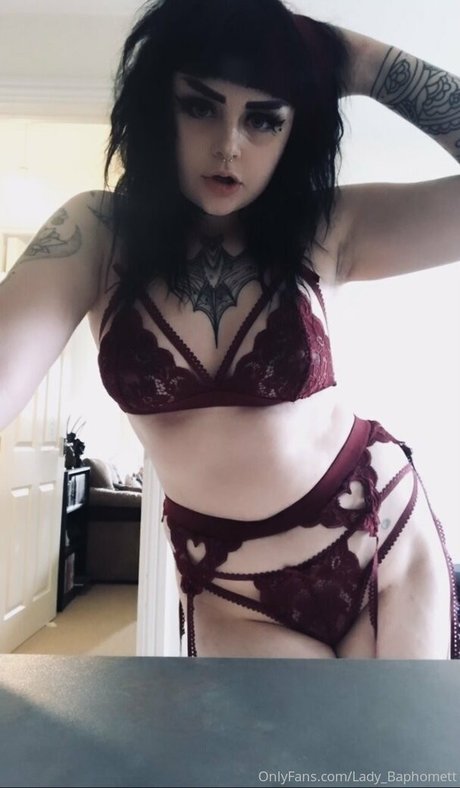 Nagie wyciekłe zdjęcie OnlyFans od Diilestrange