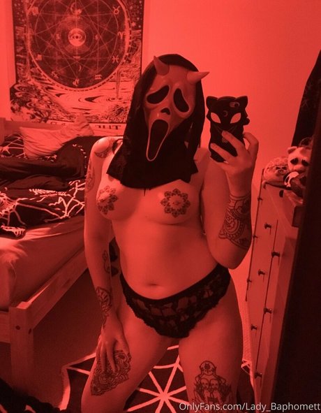 Nahá fotka uniklých OnlyFans od Diilestrange