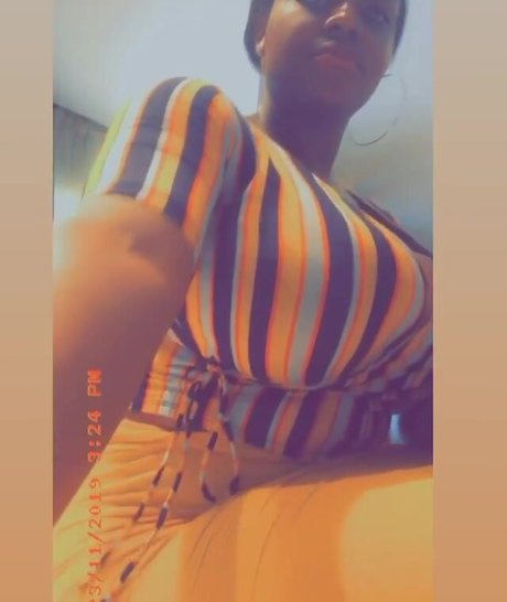 Nahá fotka uniklých OnlyFans od Mimilicious Mimi