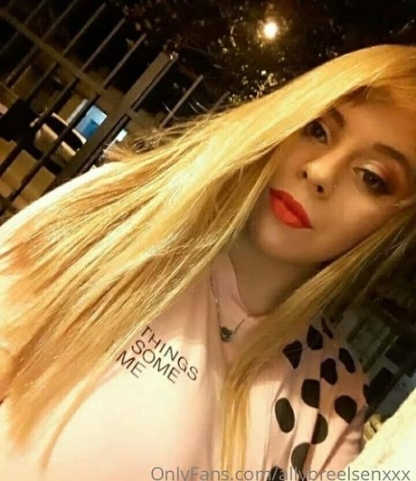 Обнаженная фотография утечки OnlyFans от Allybreelsenxxx