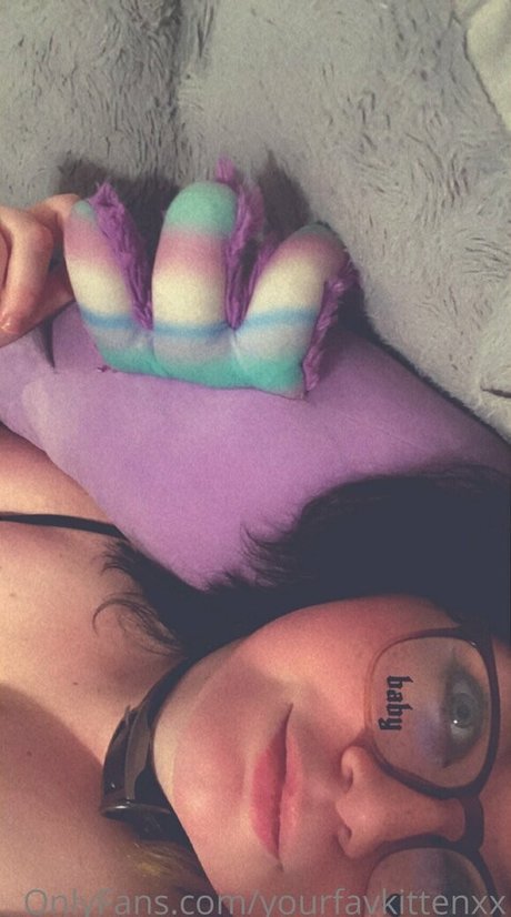 Naken läckt OnlyFans-bild av Yourfavkittenxx