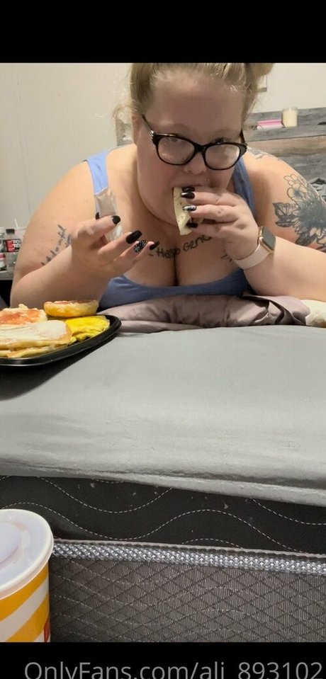 Ali893102  nude leaked OnlyFans photo