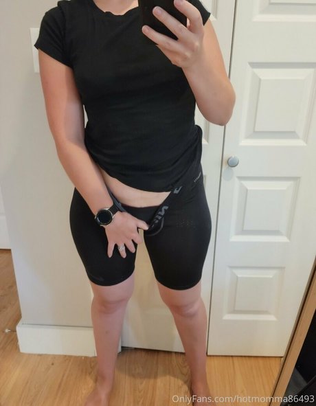 Обнаженная фотография утечки OnlyFans от Hotmomma86493