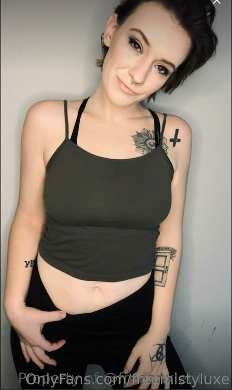 Naken läckt OnlyFans-bild av Freemistyluxe